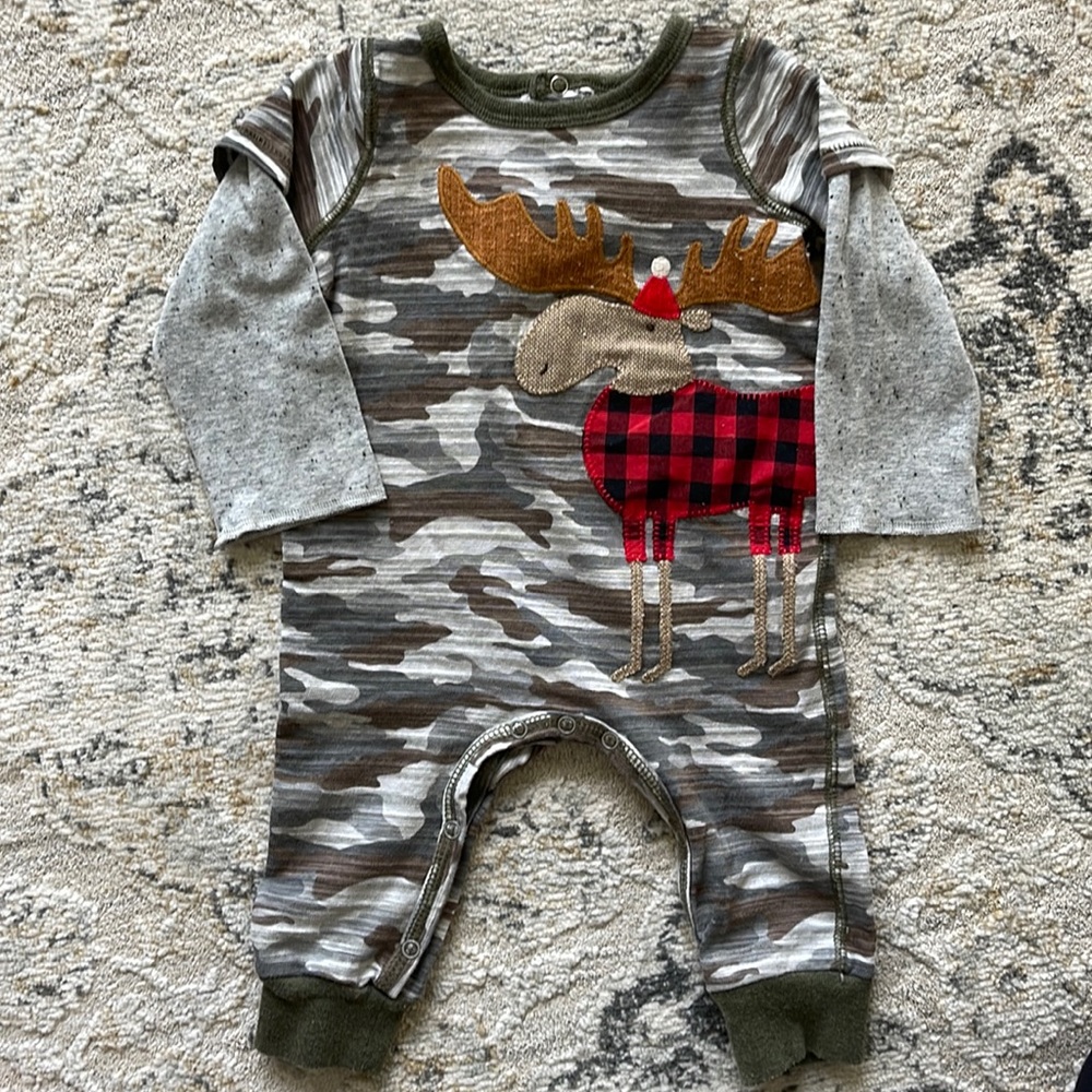 MudPie Camo Outfit with Buffalo Check Moose